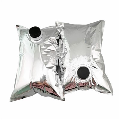 Има ли някакви специални характеристики на алуминиевата фолиева торбичка в кутията от 5 литра?